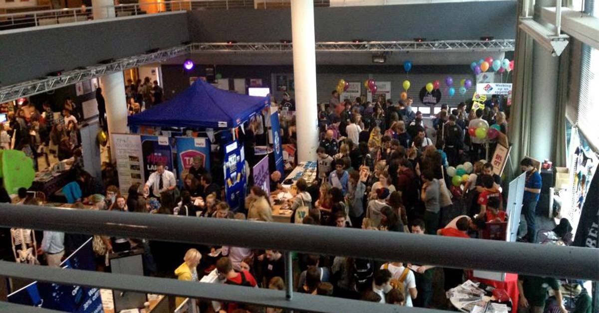 Students attending The SU's Welcome Fayre